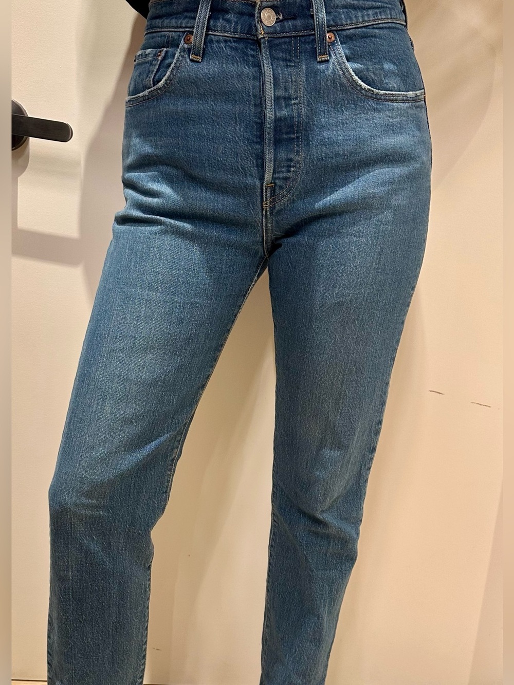 Levi's Mid-Rise Straight Leg Jeans in Denim Blue